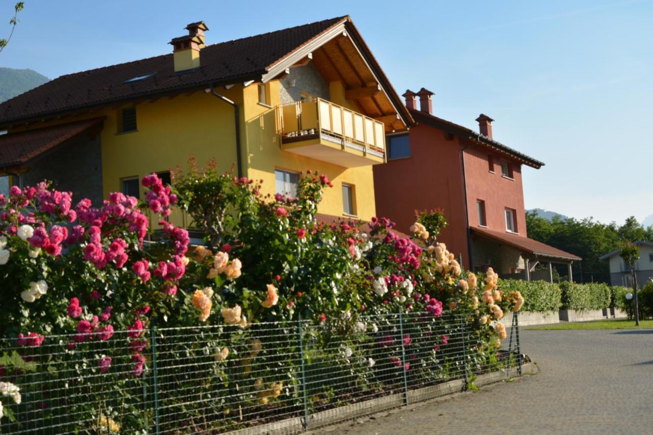 Residence Girasole Casa Rossa B Colico Exterior foto